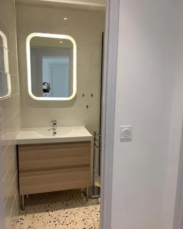 Semesterbostad Climatisee, Proche Mer, 2 Grands Independants, Parking, *
