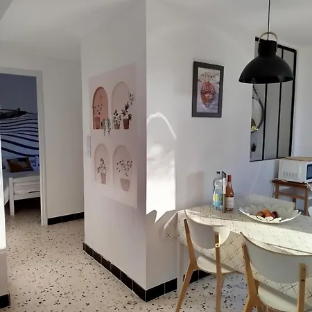 Semesterbostad Climatisee, Proche Mer, 2 Grands Independants, Parking, *