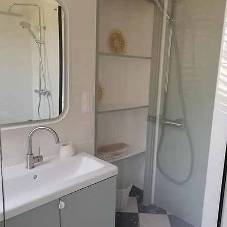 Semesterbostad Climatisee, Proche Mer, 2 Grands Independants, Parking, *