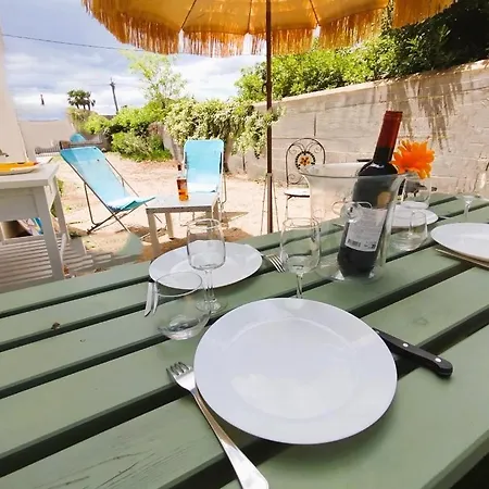 Grande Divisee En Deux * Le Grau-dʼAgde