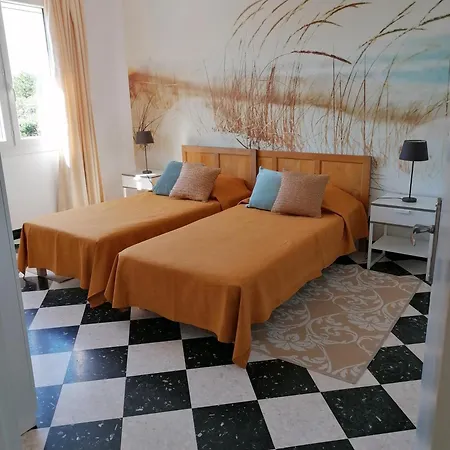 Climatisee, Proche Mer, 2 Grands Independants, Parking, Wifi *