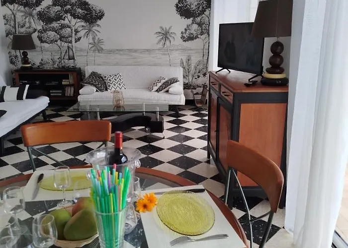 Climatisee, Proche Mer, 2 Grands Independants, Parking, Wifi Le Grau-dʼAgde