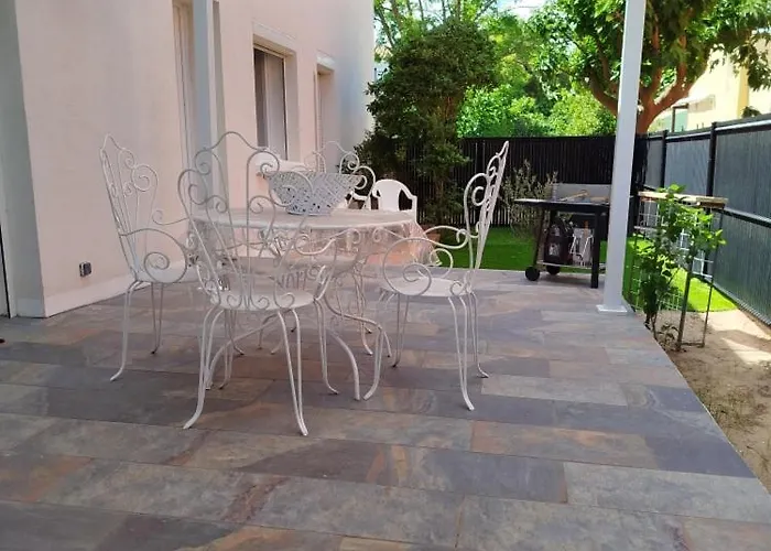 Climatisee, Proche Mer, 2 Grands Independants, Parking, Wifi Le Grau-dʼAgde