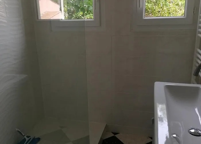 Vakantiehuis Climatisee, Proche Mer, 2 Grands Independants, Parking, Wifi